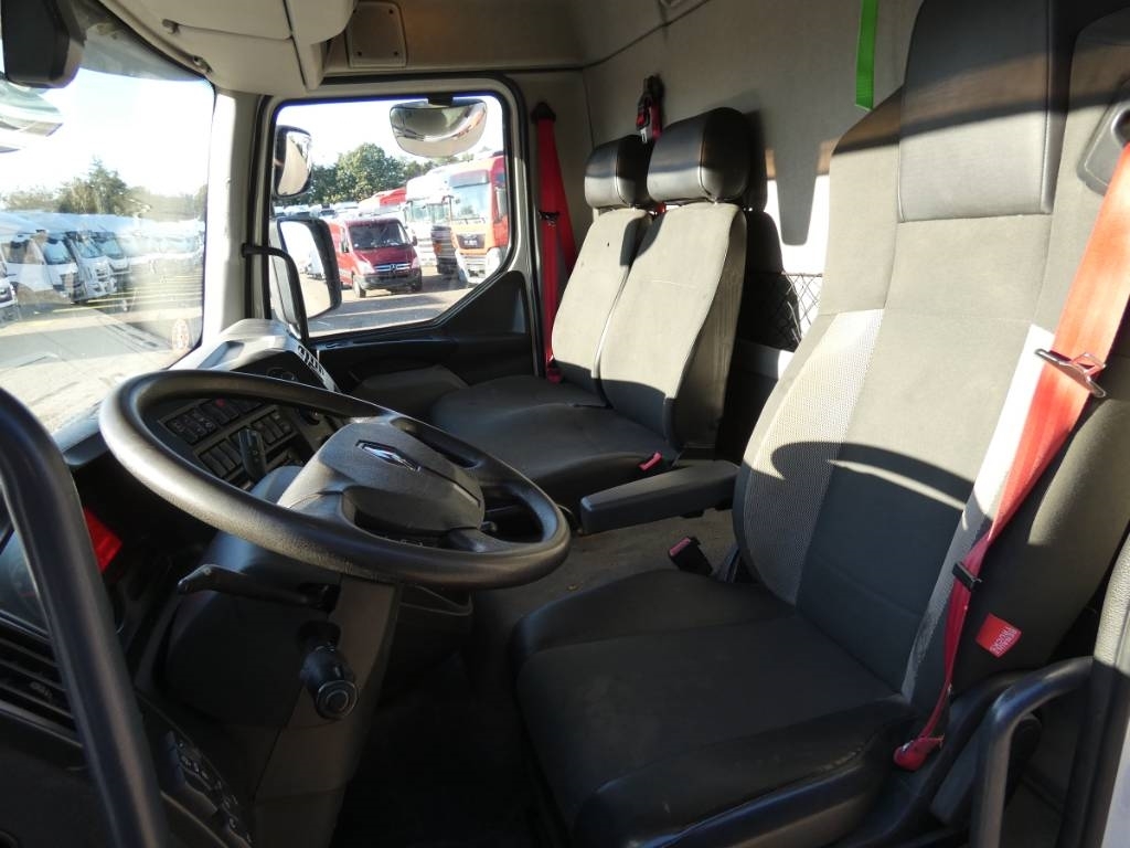 renault-dc1417b69.jpg