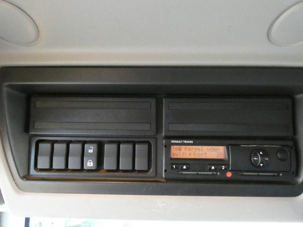 renault-dba082aee.jpg