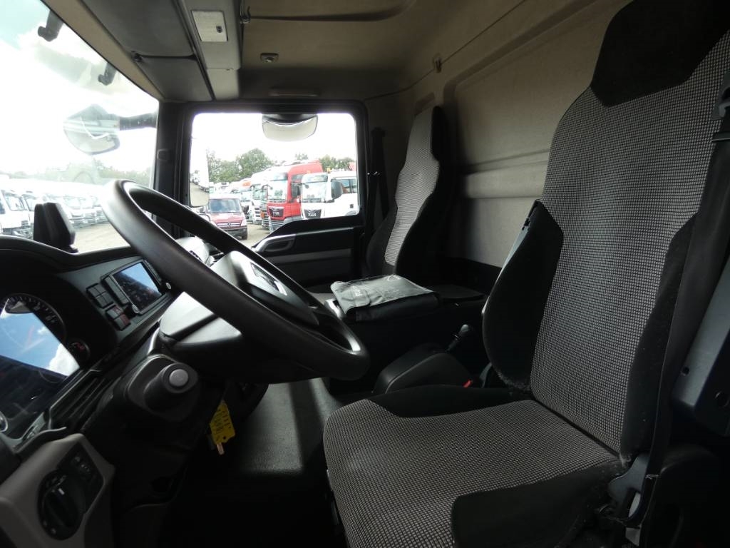 man-tgm-18-250bd446f12.jpg