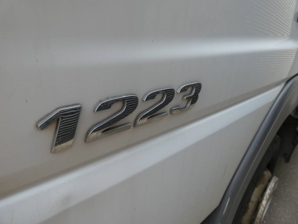 mercedes-benz-atego-12237d13a422.jpg