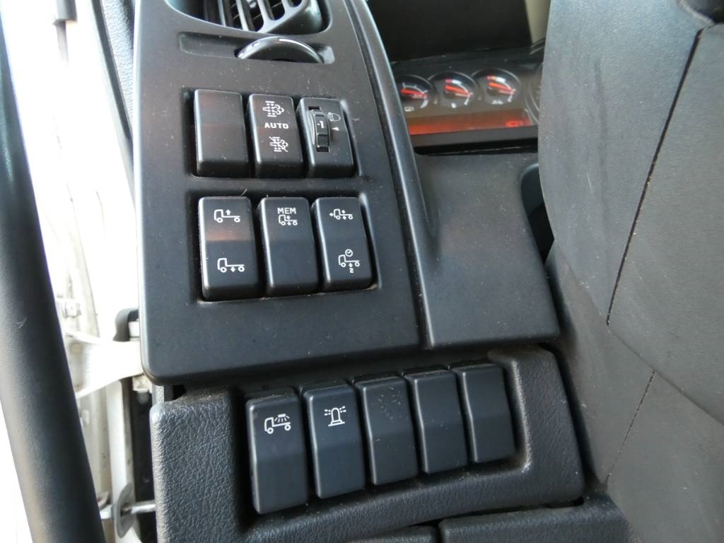 renault-d6026035b.jpg