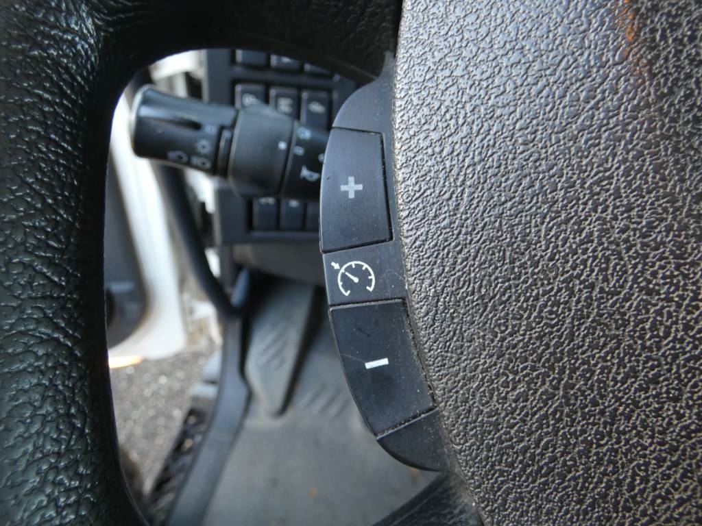renault-d903874c4.jpg
