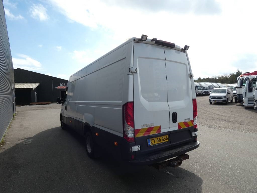 iveco-35c215b129754.jpg