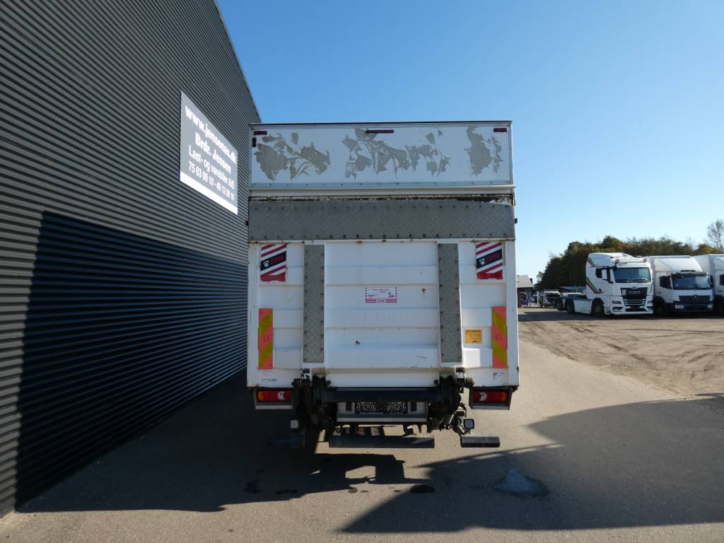 iveco-120e-25724f07bc.jpg