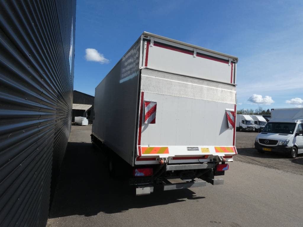 man-tgl-12-2200d46b471.jpg