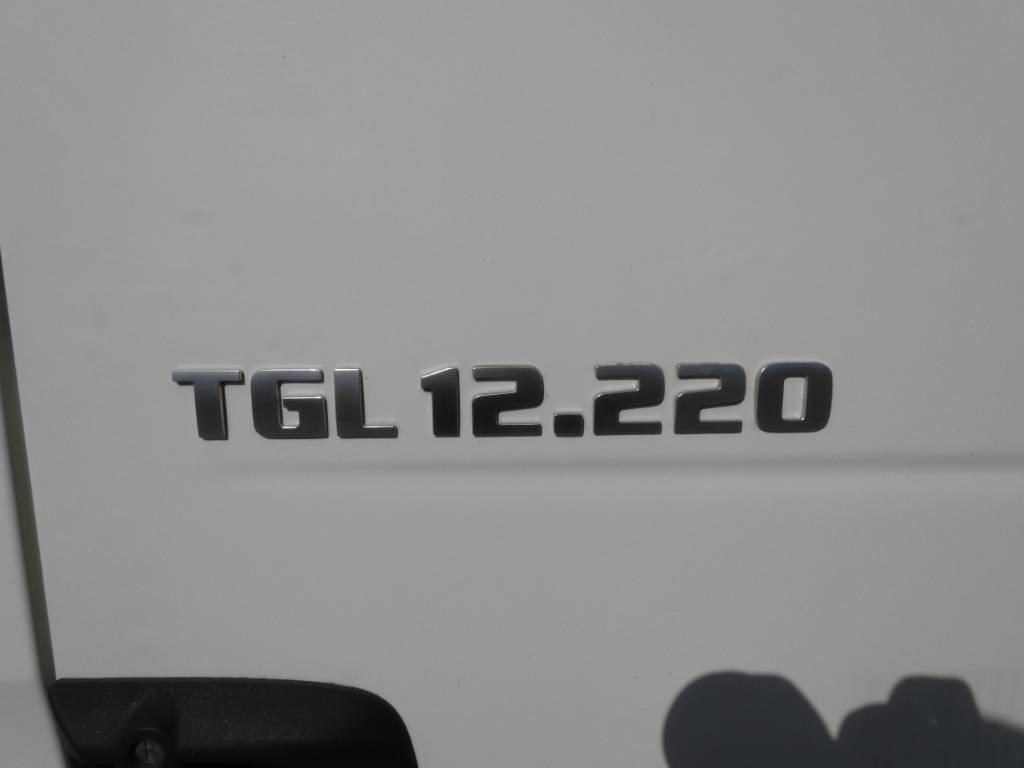 man-tgl-12-2202da18627.jpg
