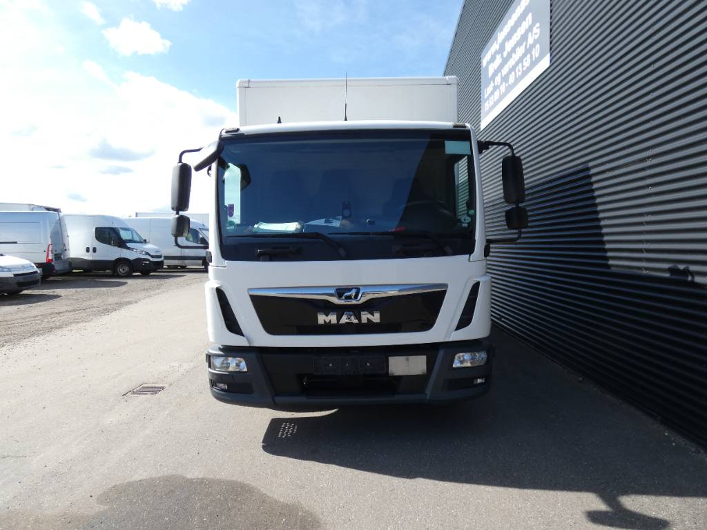 man-tgl-12-22056b5310a.jpg