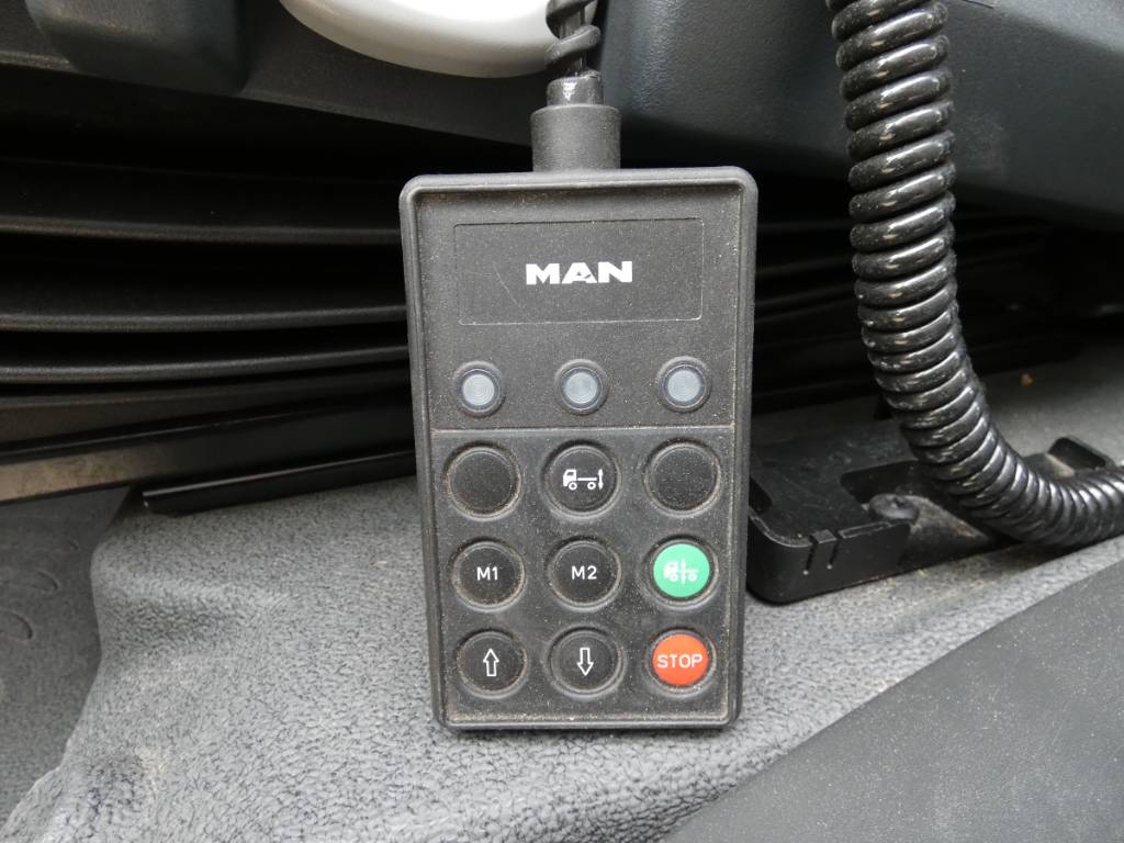 man-tgm-12-2905aa0ec9d.jpg