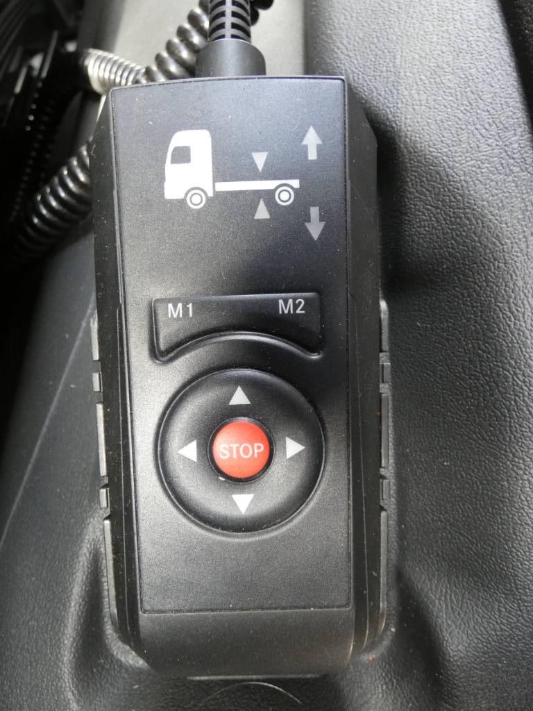 mercedes-benz-816-l09d3dd99.jpg