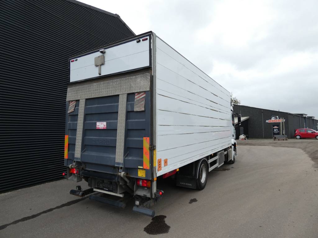mercedes-benz-actros-18331f4b36e8.jpg