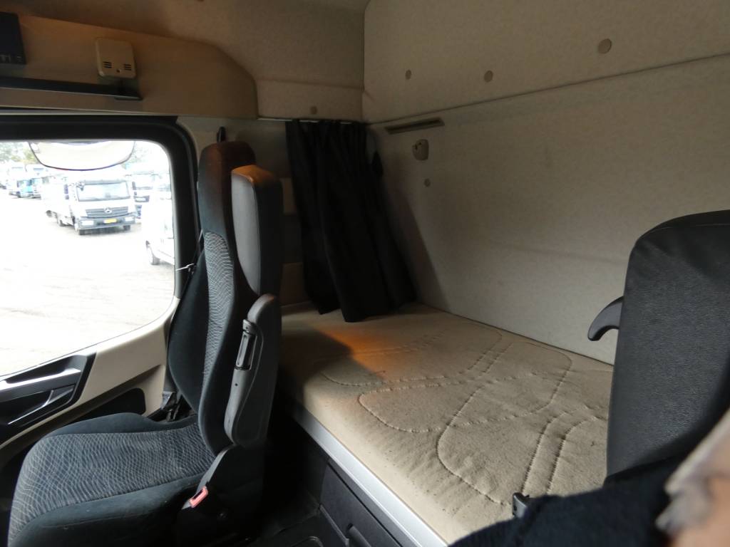 mercedes-benz-actros-18334131db12.jpg