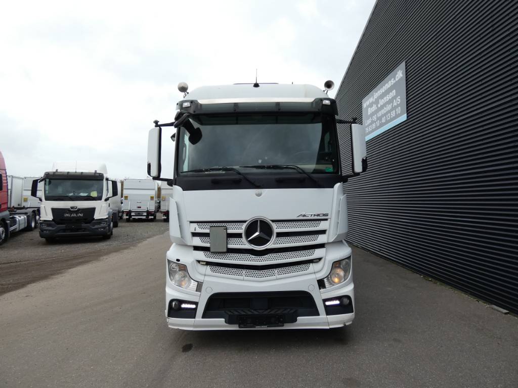 mercedes-benz-actros-18335167095e.jpg