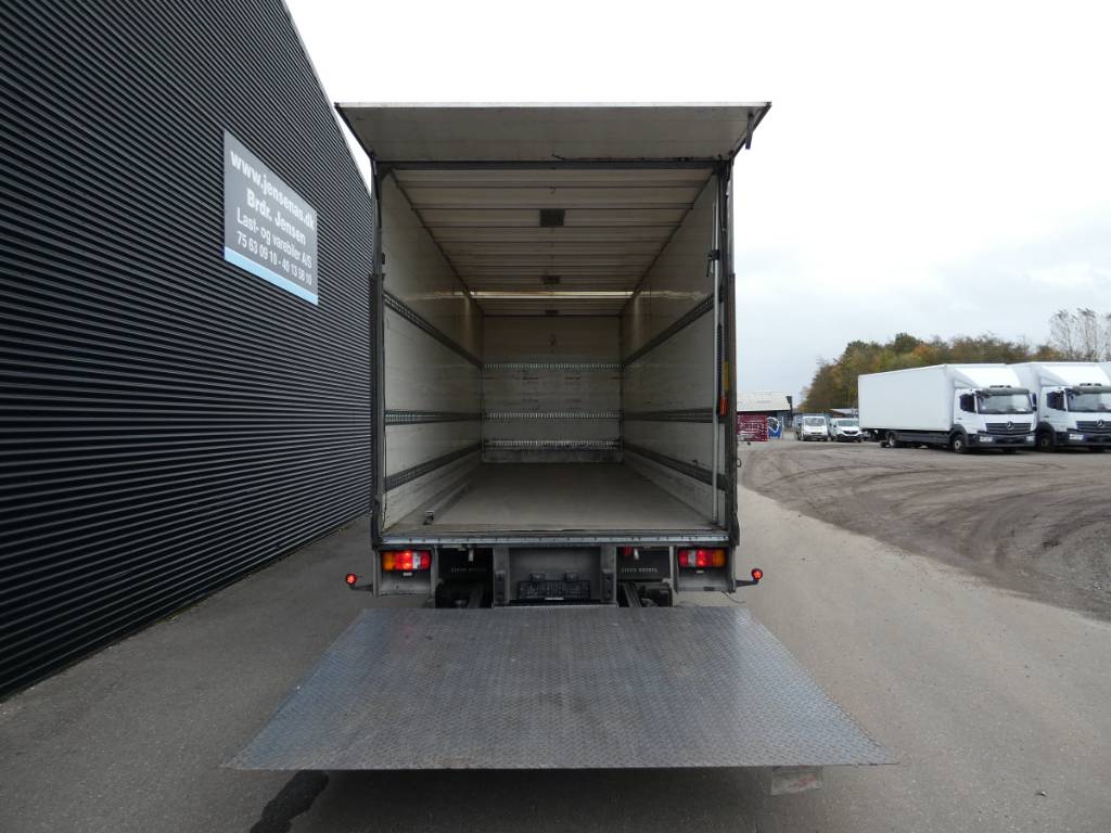 mercedes-benz-actros-183399b18e6f.jpg