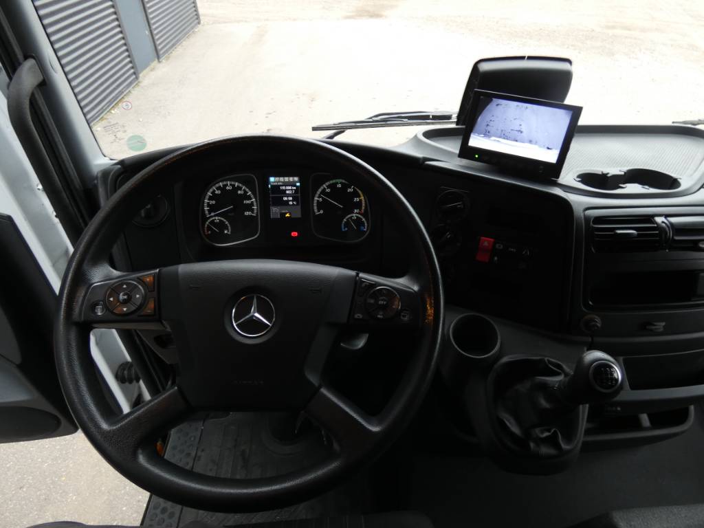 mercedes-benz-atego-8165fce3d74.jpg