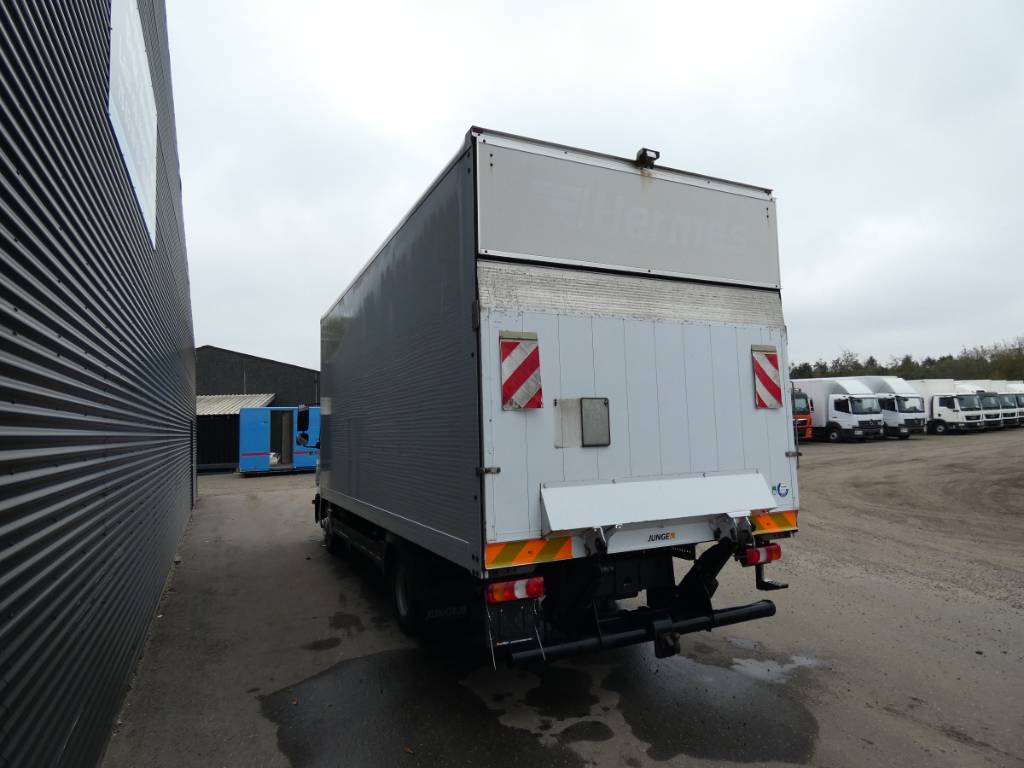 mercedes-benz-atego-816a5ed5ec9.jpg