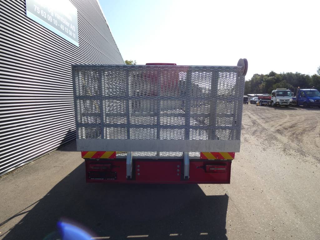 man-tgx-26-470ebeb268c.jpg