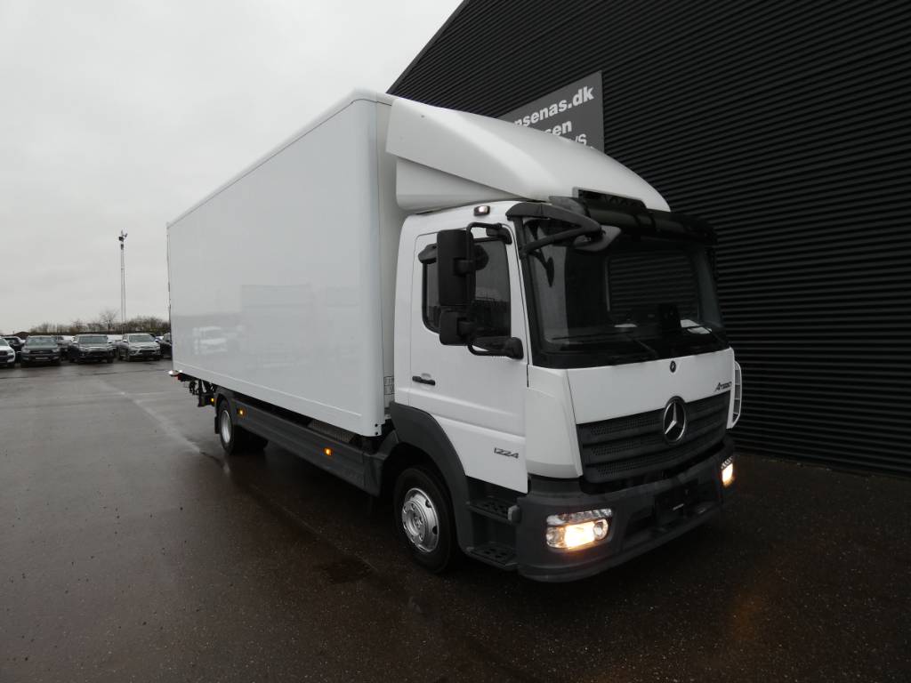 mercedes-benz-atego-12245aa4b016.jpg