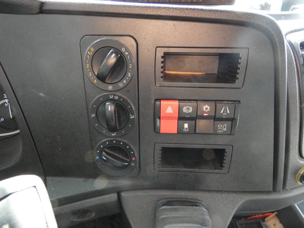 mercedes-benz-atego-1224f66b20a6.jpg