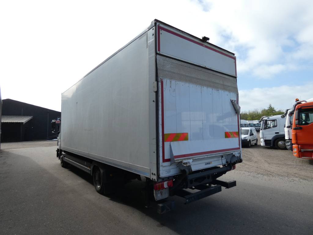 mercedes-benz-atego-1224fc492151.jpg