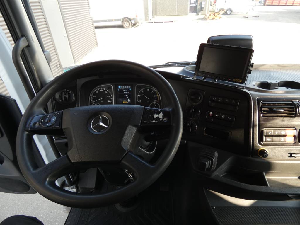mercedes-benz-atego-152457e3f332.jpg