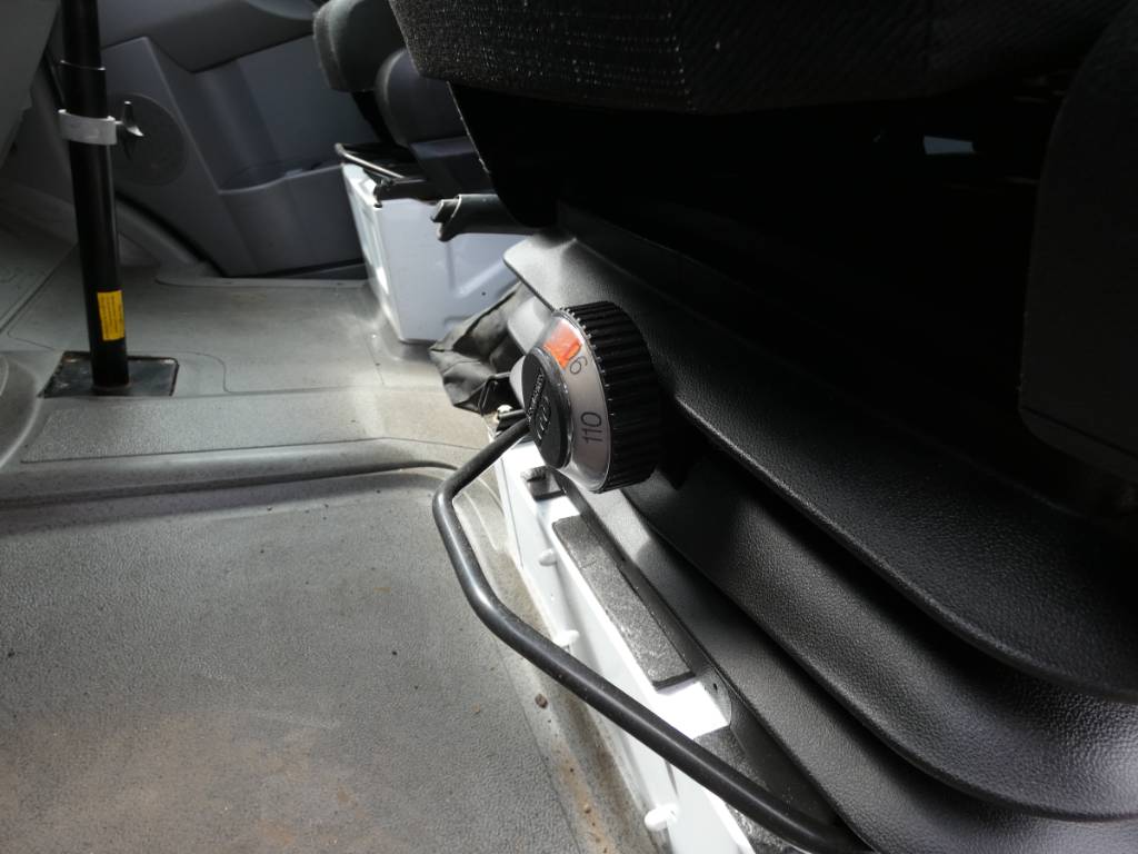 mercedes-benz-sprinter-51684332953.jpg