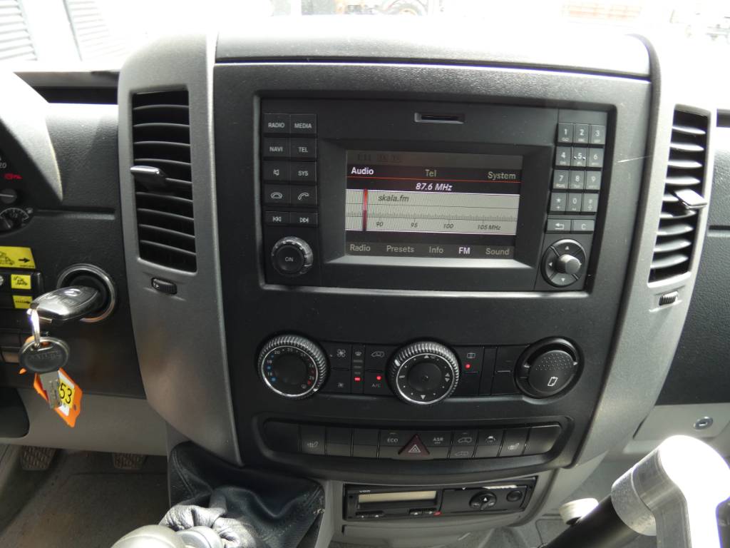 mercedes-benz-sprinter-516d87b5687.jpg