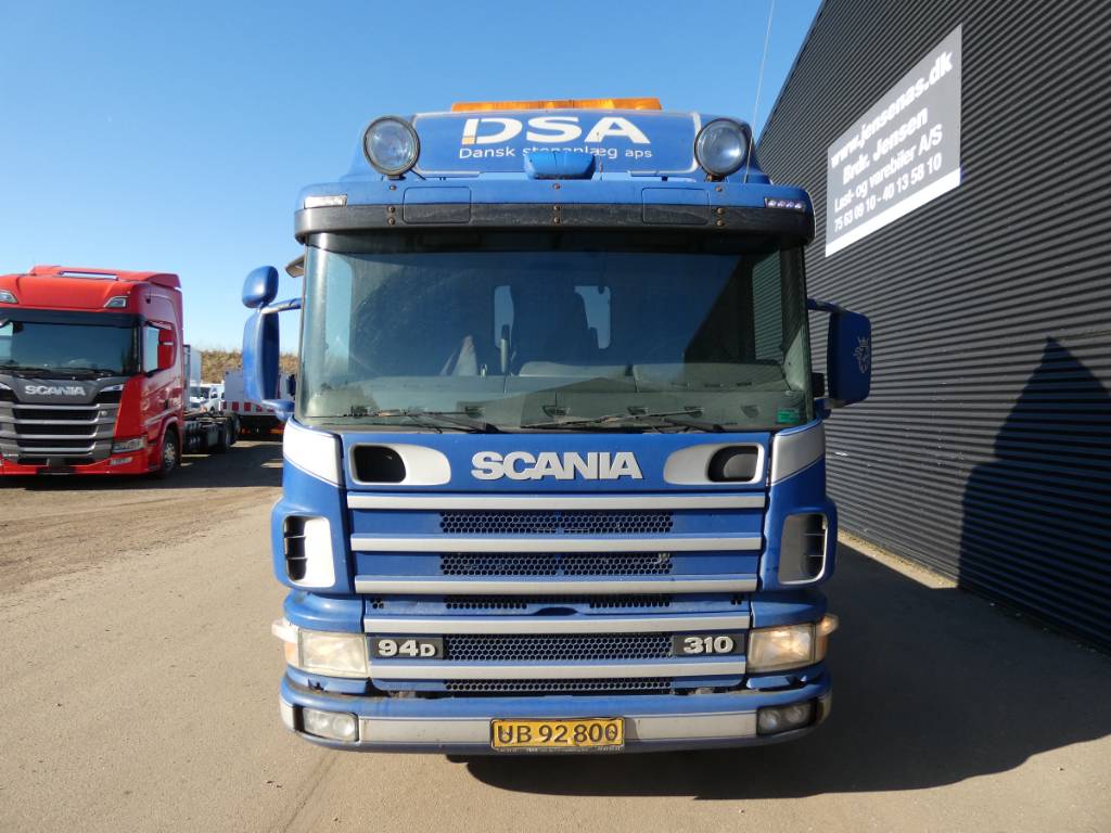 scania-94-d-3104d9f1134.jpg