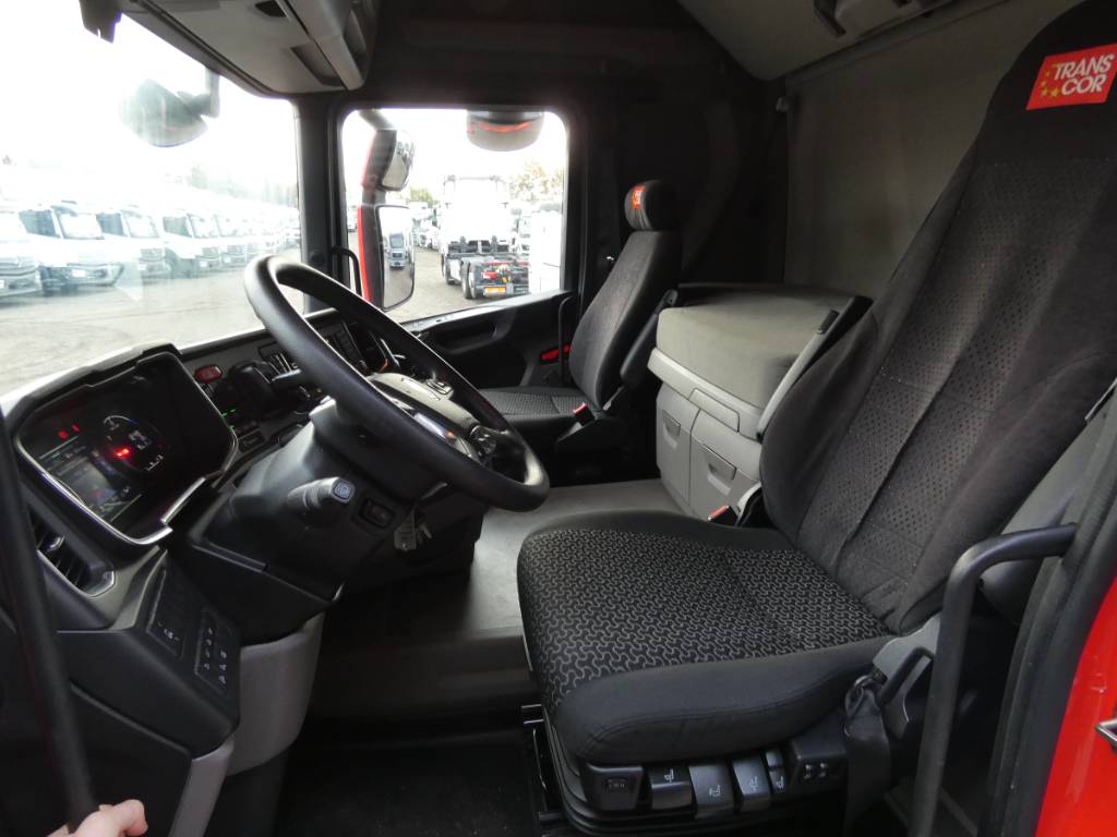 scania-r-4106c2676e5.jpg