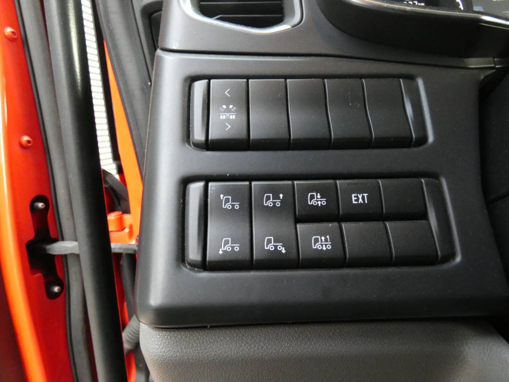 scania-r-4108a018568.jpg