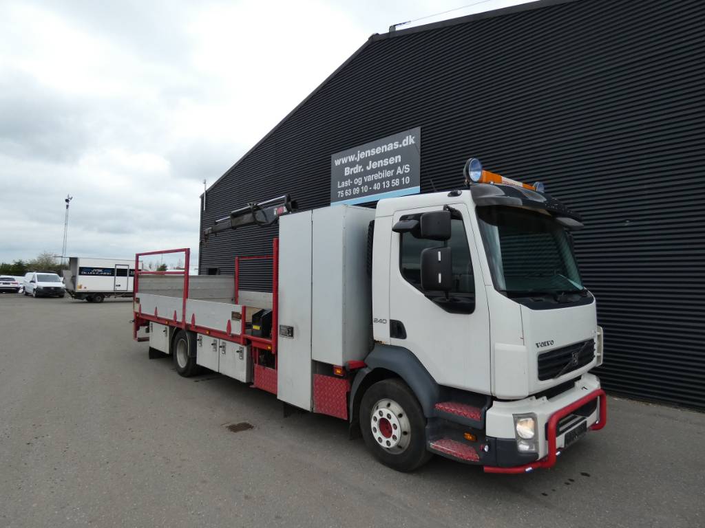 volvo-fl-24027952165.jpg