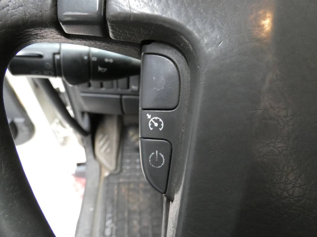 volvo-fl-24045015957.jpg