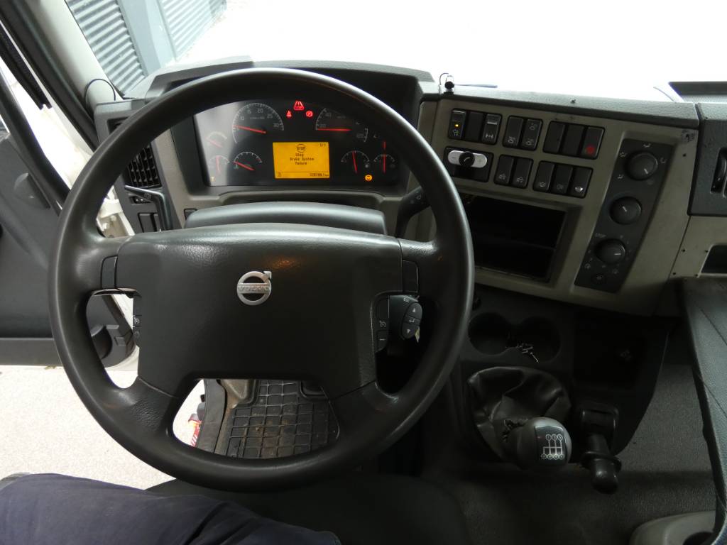 volvo-fl-2407c4ebd57.jpg