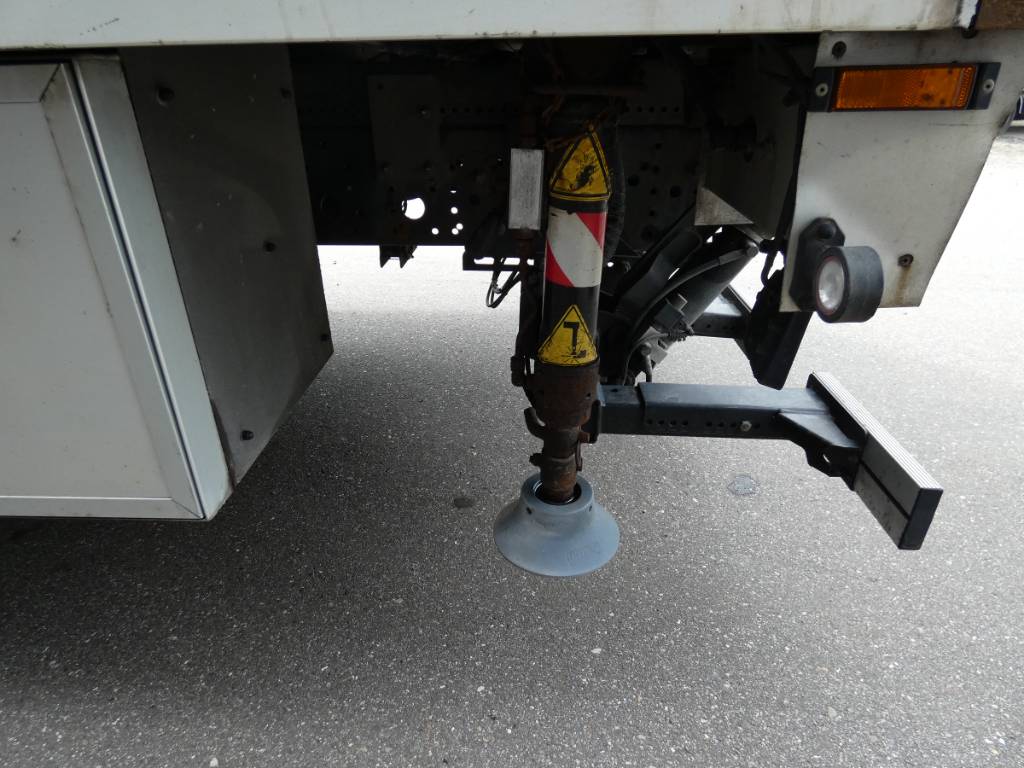 iveco-eurocargo-120-250-alukasbe8005f1.jpg