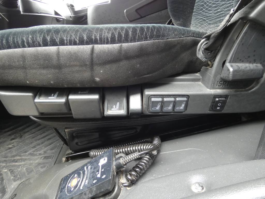mercedes-benz-atego-1224-l3d0de3d7.jpg