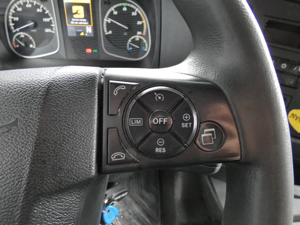 mercedes-benz-atego-1224-lb7a43d6a.jpg