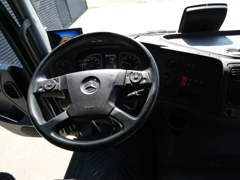mercedes-benz-atego-122413f1b47e.jpg