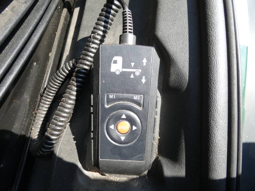 mercedes-benz-atego-1224e9a34786.jpg