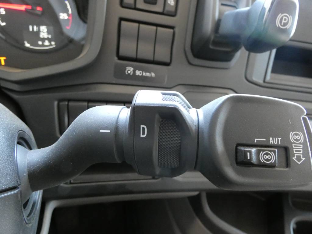 scania-p-2200794fc1b.jpg
