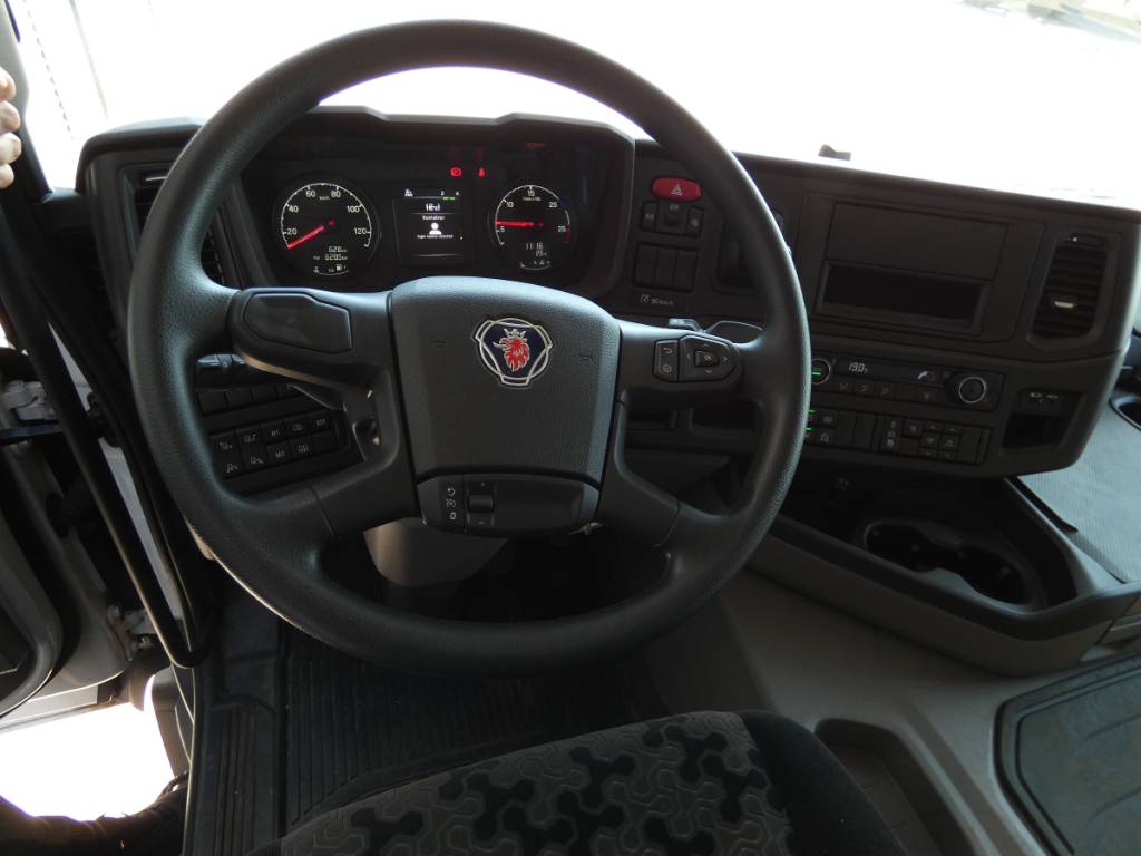 scania-p-220487dc7be.jpg