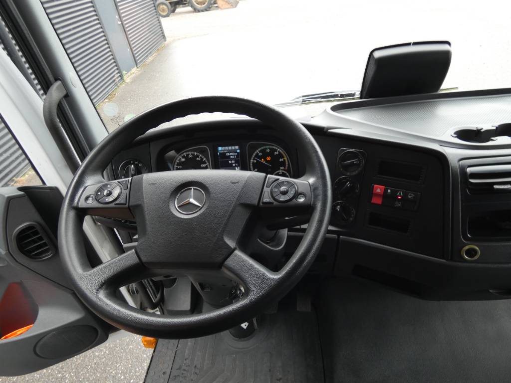 mercedes-benz-atego-81854638ce1.jpg