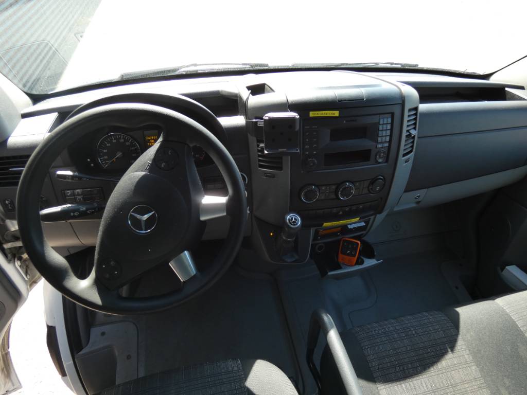 mercedes-benz-sprinter-516-alub4ecb8c7.jpg