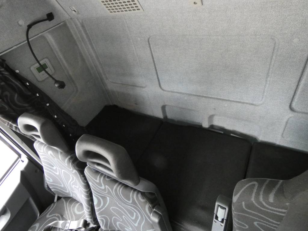 iveco-180e-289fcb40d7.jpg