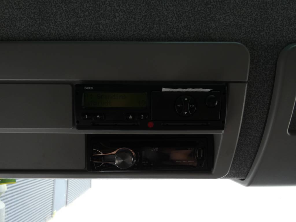 iveco-180e-28f6d736a2.jpg