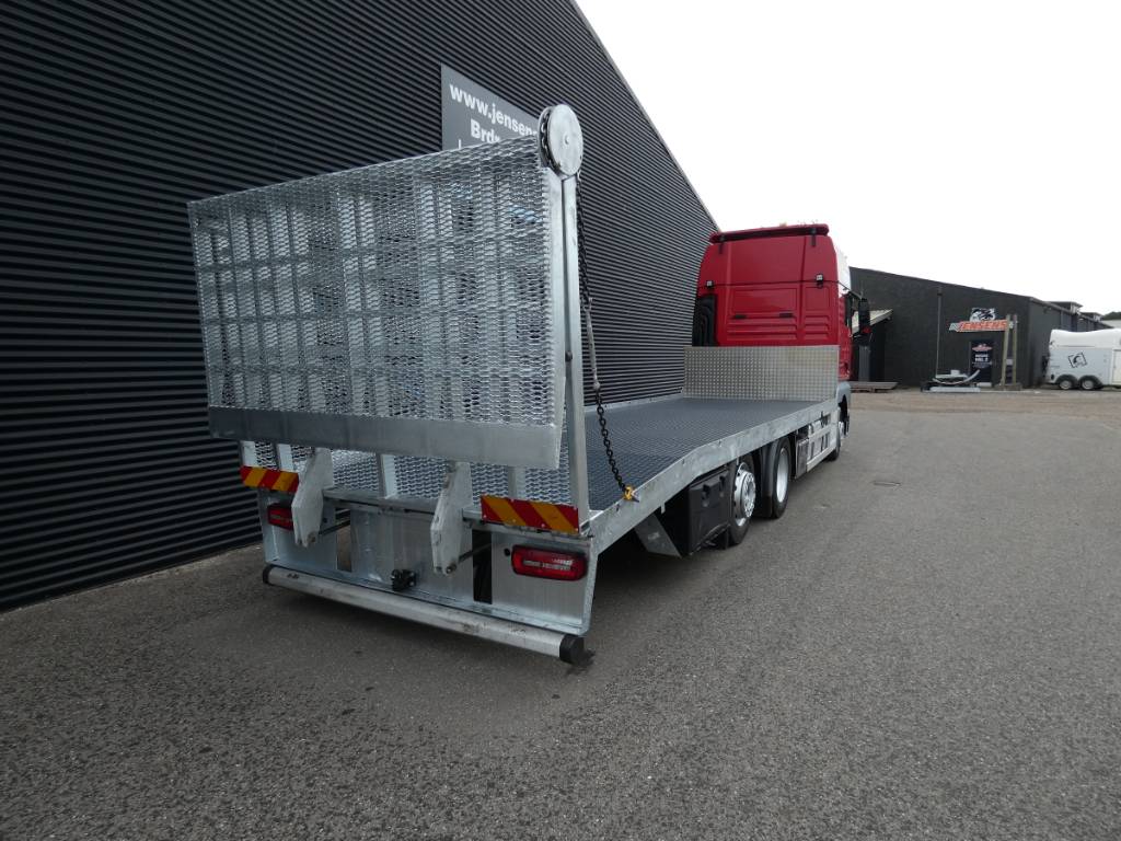 man-tgx-26-4708fde9995.jpg