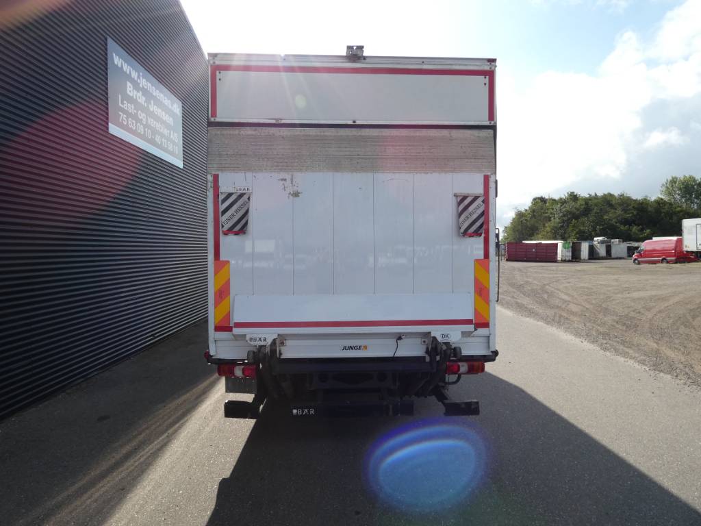 mercedes-benz-atego-122438f9385a.jpg
