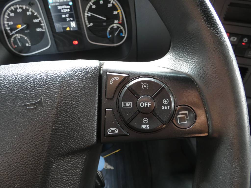 mercedes-benz-atego-122452621653.jpg