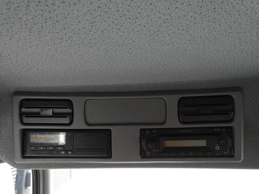 mercedes-benz-atego-1224b1042490.jpg