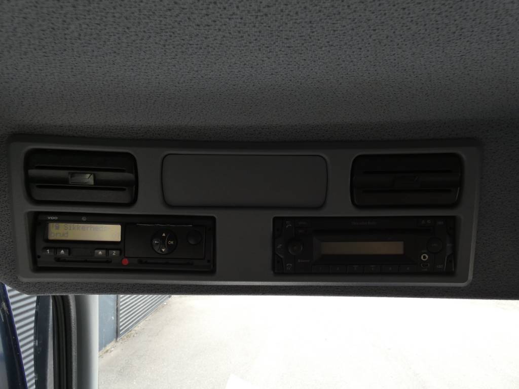 mercedes-benz-atego72721520.jpg