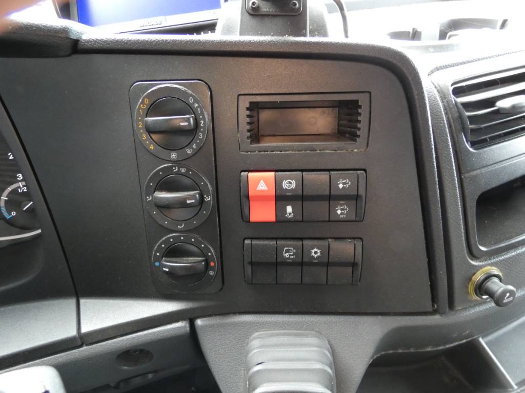 mercedes-benz-ategoc47c08fd.jpg