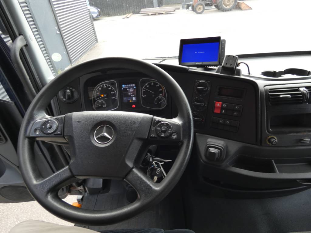mercedes-benz-ategodd1f053d.jpg